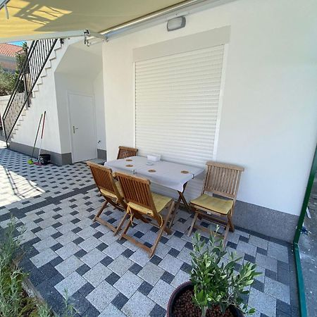 Apartmani Roko Drvenik  Esterno foto