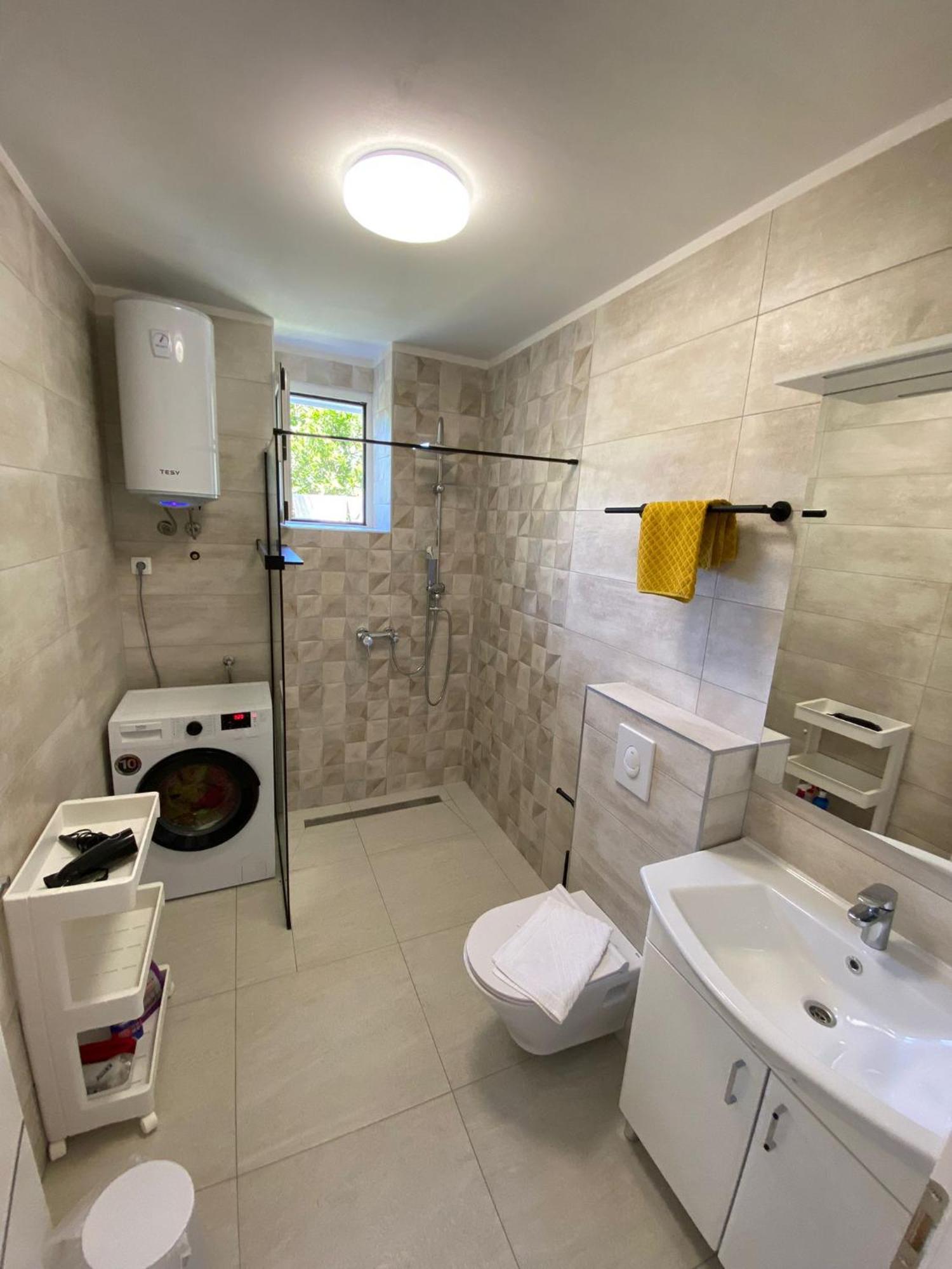 Apartmani Roko Drvenik  Esterno foto