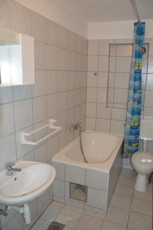 Apartmani Roko Drvenik  Esterno foto