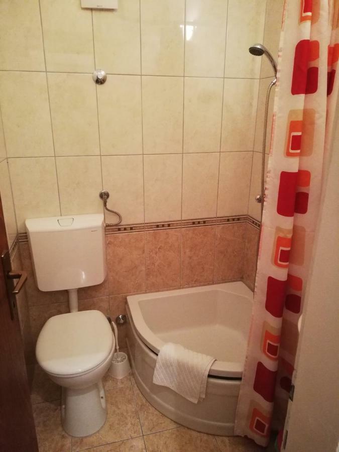 Apartmani Roko Drvenik  Esterno foto