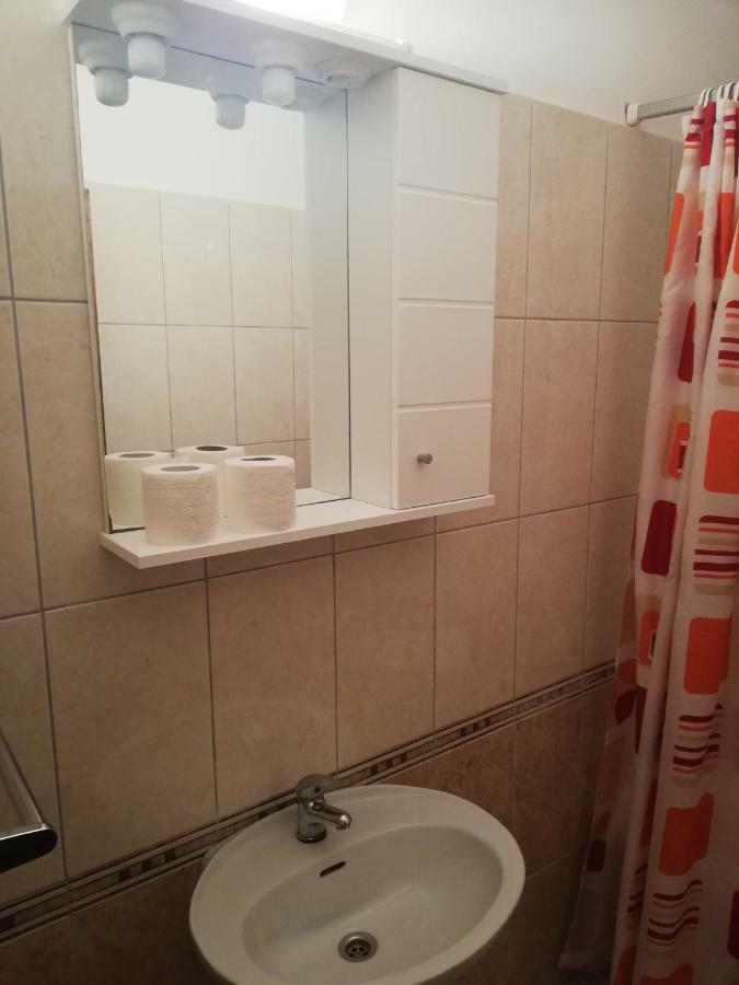 Apartmani Roko Drvenik  Esterno foto