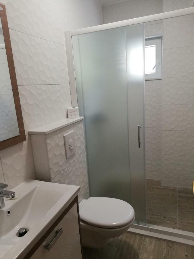 Apartmani Roko Drvenik  Esterno foto