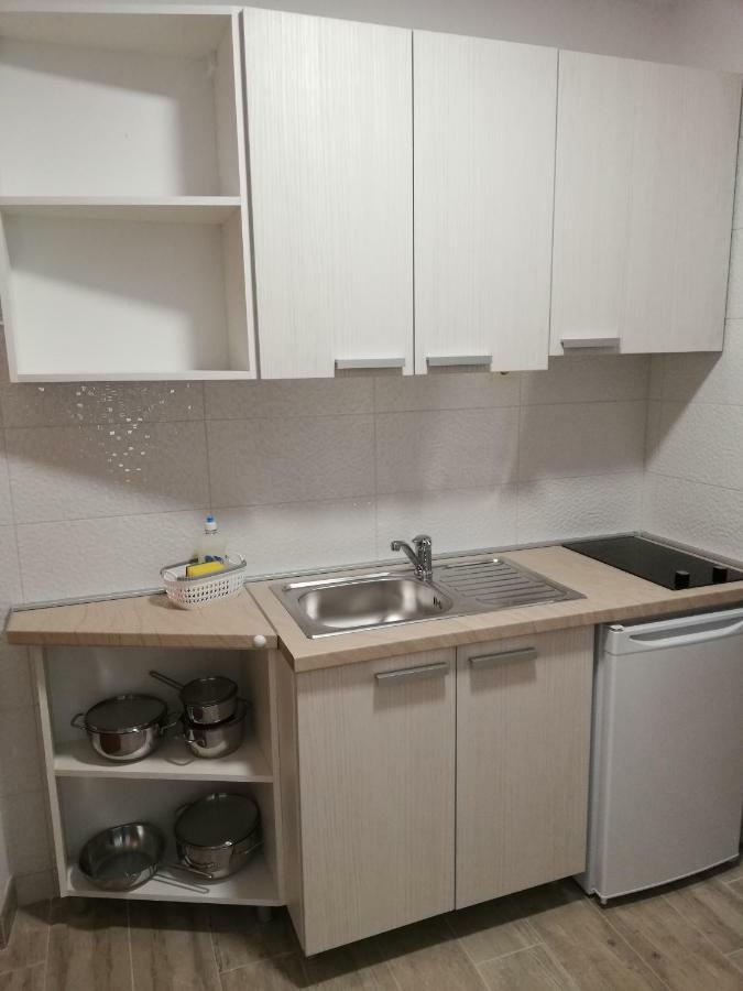 Apartmani Roko Drvenik  Esterno foto