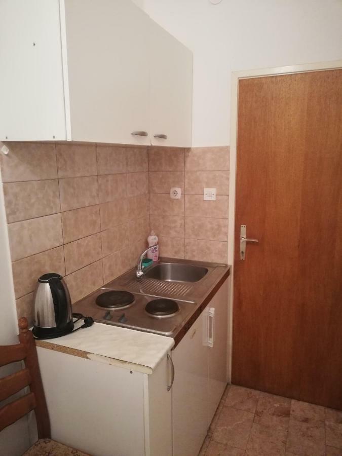 Apartmani Roko Drvenik  Esterno foto